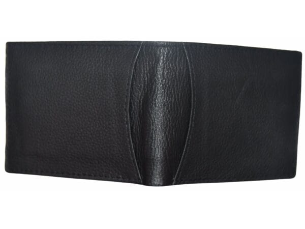 Elegant Black Flip Wallet for Secure Card Storage Elegant black flip wallet designed for security and convenience