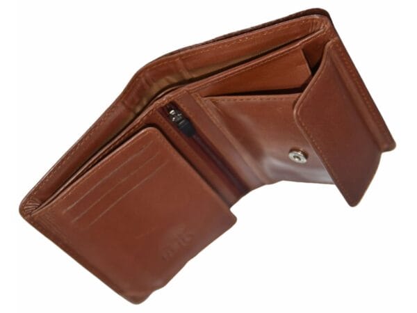Men's Zippered Small Wallet – Compact Storage Solution Men's small zippered wallet for safe and organized carrying