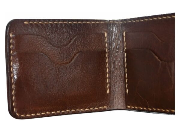 Premium Woven Wallet – Sleek Leather Organizer Premium woven wallet ideal for organizing essentials